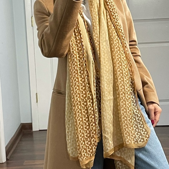 Etienne Aigner 100% Silk Logo Long Scarf - Picture 2 of 10